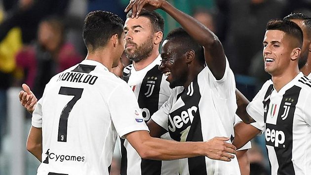 Juventus Turín slaví branku do sítě Boloni Juventus Turín slaví branku do sítě Boloni
