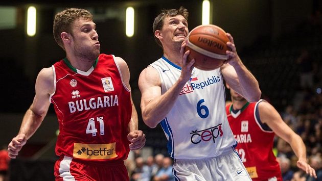 Aleksandar Vezenkov (vlevo) z Bulharska a Pavel Pumprla. Aleksandar Vezenkov (vlevo) z Bulharska a Pavel Pumprla.