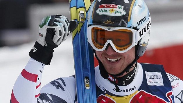 Hannes Reichelt vyhrál slavný sjezd SP v Kitzbühelu. Hannes Reichelt vyhrál slavný sjezd SP v Kitzbühelu.