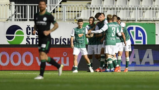 Fotbalisté Jablonce se radují z druhého gólu proti Bohemians. Fotbalisté Jablonce se radují z druhého gólu proti Bohemians.