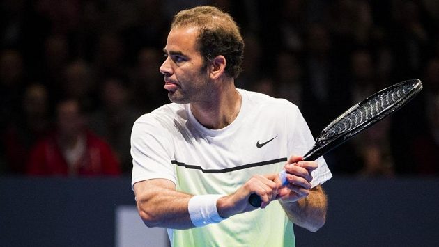 Americký tenista Pete Sampras na exhibici ve Stockholmu. Americký tenista Pete Sampras na exhibici ve Stockholmu.
