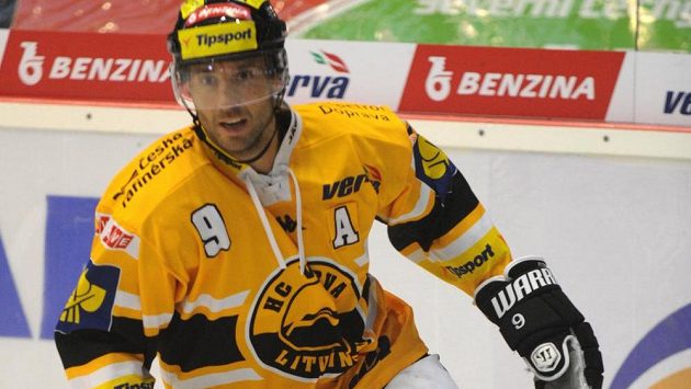 Martin Ručinský, nejproduktivnější hráč Litvínova. Martin Ručinský, nejproduktivnější hráč Litvínova.