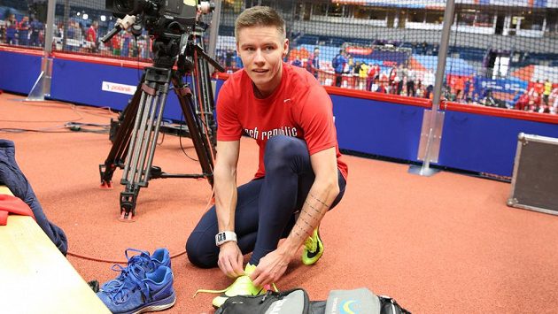 Čtvrtkař Pavel Maslák při tréninku v bělehradské Kombank Areně. Čtvrtkař Pavel Maslák při tréninku v bělehradské Kombank Areně.