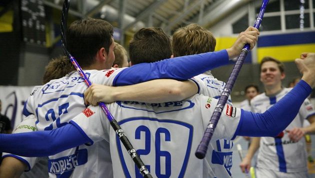 Radost florbalistů Chodova. Radost florbalistů Chodova.
