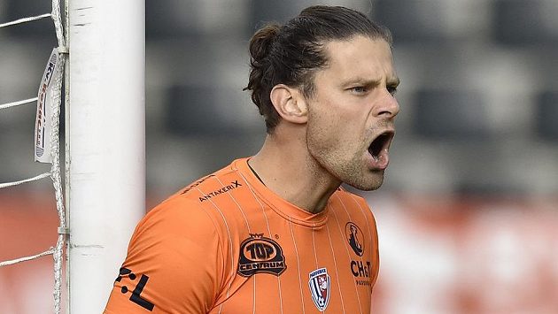 Brankář Pardubic Marek Boháč. Brankář Pardubic Marek Boháč.