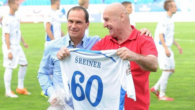 Radek Slončík a Zdeněk Šreiner při oslavě šedesátých narozenin. Radek Slončík a Zdeněk Šreiner při oslavě šedesátých narozenin.