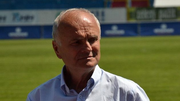 Legendární obránce Baníku Rostislav Vojáček na Bazaly nejezdí. Při rozlučce se stadiónem ale udělá výjimku. Legendární obránce Baníku Rostislav Vojáček na Bazaly nejezdí. Při rozlučce se stadiónem ale udělá výjimku.