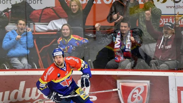 Petr Galamboš, střelec úvodní budějovické branky proti Kladnu. Petr Galamboš, střelec úvodní budějovické branky proti Kladnu.