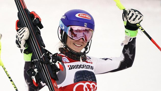 Americká lyžařská hvězda Mikaela Shiffrinová vyhrála v Courchevelu po pátečním obřím slalomu i slalom speciál a ve Světovém poháru oslavila 50. vítězství. Americká lyžařská hvězda Mikaela Shiffrinová vyhrála v Courchevelu po pátečním obřím slalomu i slalom speciál a ve Světovém poháru oslavila 50. vítězství.