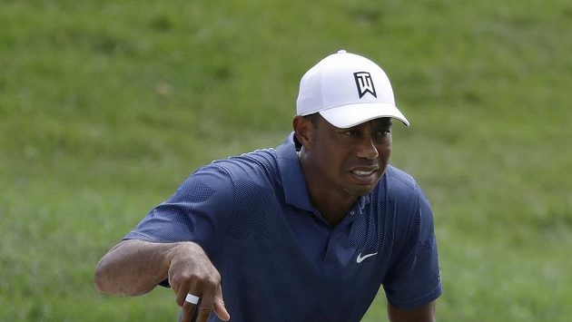 Americký golfista Tiger Woods během turnaje Memorial v Dublinu. Americký golfista Tiger Woods během turnaje Memorial v Dublinu.