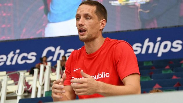 Oštěpař Vítězslav Veselý jako trenér. Oštěpař Vítězslav Veselý jako trenér.