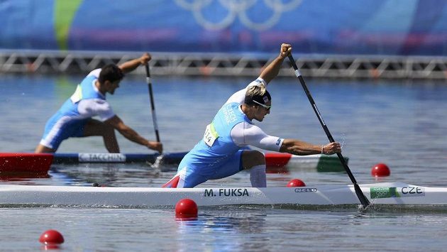 Martin Fuksa ve finále olympijského závodu C1 na 1000 metrů chybět nebude. Martin Fuksa ve finále olympijského závodu C1 na 1000 metrů chybět nebude.