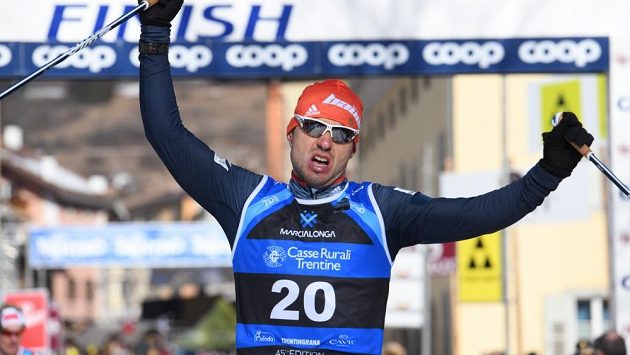 Ilja Černousov z Bauer Ski Teamu projel cílem Marcialongy jako první. Ilja Černousov z Bauer Ski Teamu projel cílem Marcialongy jako první.