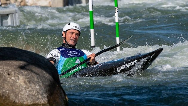 Kajakář Vít Přindiš v semifinále světového šampionátu v Bratislavě. Kajakář Vít Přindiš v semifinále světového šampionátu v Bratislavě.