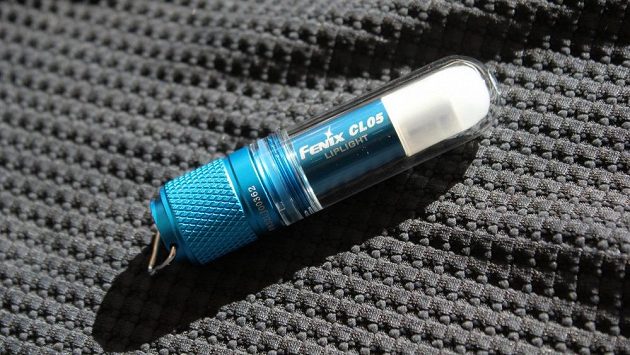 Svítilna Fenix CL05: Minilucerna ve tvaru rtěnky. Ale mnohem užitečnější. Svítilna Fenix CL05: Minilucerna ve tvaru rtěnky. Ale mnohem užitečnější.