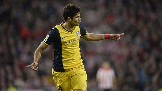 Útočník Atlétika Madrid Diego Costa oslavuje svůj gól na hřišti Bilbaa. Útočník Atlétika Madrid Diego Costa oslavuje svůj gól na hřišti Bilbaa.