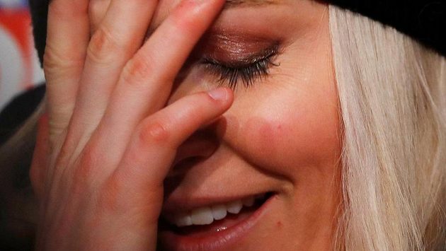 Lindsey Vonnová brala svůj výpadek v superobřím slalomu na MS sportovně. Lindsey Vonnová brala svůj výpadek v superobřím slalomu na MS sportovně.