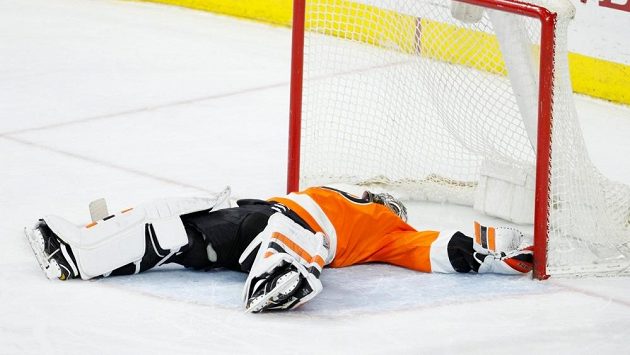 Michal Neuvirth zkolaboval při utkání s New Jersey. Michal Neuvirth zkolaboval při utkání s New Jersey.