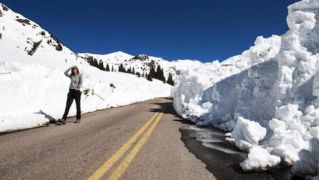 Italský lyžařský svaz se dohodl s provozovatelem střediska v průsmyku Stelvio na exkluzivním využití, aby tam mohli reprezentanti po uvolnění opatření proti šíření koronaviru začít bezpečně trénovat. (Ilustrační foto) Italský lyžařský svaz se dohodl s provozovatelem střediska v průsmyku Stelvio na exkluzivním využití, aby tam mohli reprezentanti po uvolnění opatření proti šíření koronaviru začít bezpečně trénovat. (Ilustrační foto)