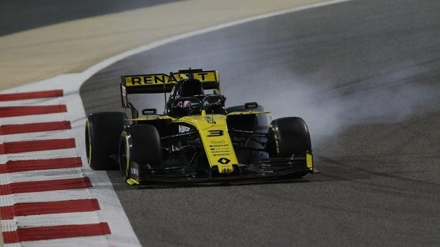 Danielu Ricciardovi se u Renaultu zatím nedaří. Danielu Ricciardovi se u Renaultu zatím nedaří.