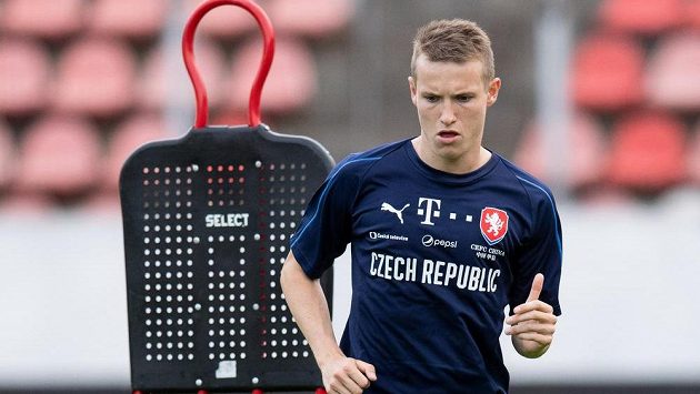 Jakub Jankto během tréninku reprezentace. Jakub Jankto během tréninku reprezentace.