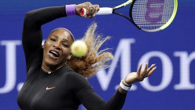 Serena Williamsová ve čtvrtfinálové partii na US Open. Serena Williamsová ve čtvrtfinálové partii na US Open.