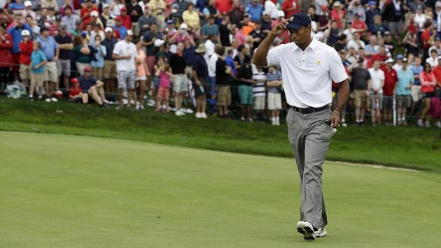 Rozhodující bod získal Američanům Tiger Woods. Rozhodující bod získal Američanům Tiger Woods.