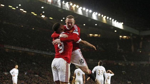 Radost fotbalistů Manchesteru United, ilustrační foto. Radost fotbalistů Manchesteru United, ilustrační foto.