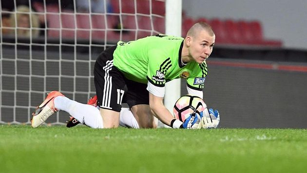 Brankář Zlína Stanislav Dostál v utkání proti Spartě. Brankář Zlína Stanislav Dostál v utkání proti Spartě.