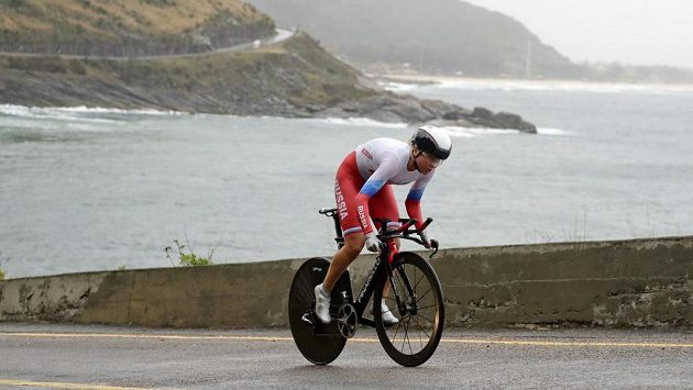 Ruská cyklistka Olga Zabelinská na trati olympijské časovky. Ruská cyklistka Olga Zabelinská na trati olympijské časovky.