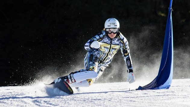 Ester Ledecká v italské Carezze. Ester Ledecká v italské Carezze.