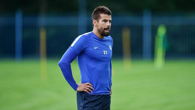 Milan Baroš trénoval poprvé s týmem Slovanu Liberec, kam minulý týden přestoupil z Mladé Boleslavi. Milan Baroš trénoval poprvé s týmem Slovanu Liberec, kam minulý týden přestoupil z Mladé Boleslavi.