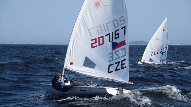 Veronika Kozelská-Fenclová při tréninku v zátoce Guanabara v Rio de Janeiru. Veronika Kozelská-Fenclová při tréninku v zátoce Guanabara v Rio de Janeiru.