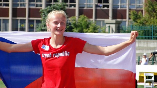 Mladá česká výškařka Michaela Hrubá získala na světovém šampionátu juniorů v Eugene senzační stříbro. Mladá česká výškařka Michaela Hrubá získala na světovém šampionátu juniorů v Eugene senzační stříbro.