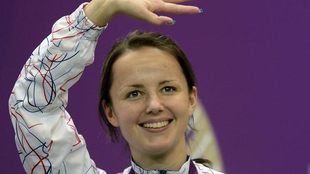 Adéla Sýkorová kyne do hlediště, získala olympijský bronz. Adéla Sýkorová kyne do hlediště, získala olympijský bronz.