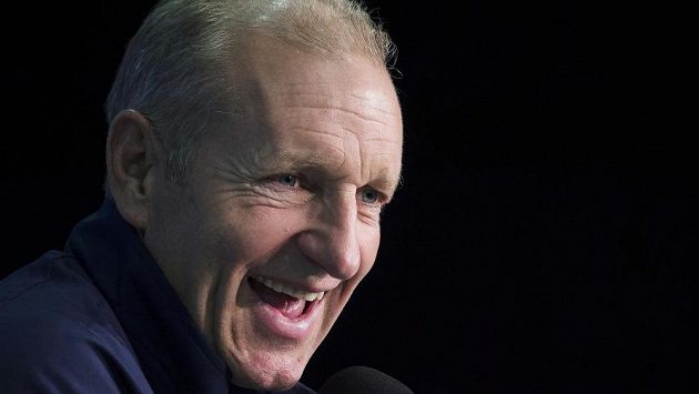 Ralph Krueger se ujme hokejistů Buffala. Ralph Krueger se ujme hokejistů Buffala.