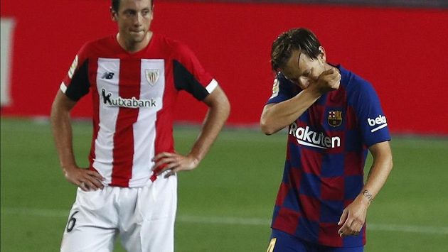 Barcelonský spasitel se jmenuje Ivan Rakitič. Svému týmu vystřelil tři body za výhru 1:0 nad týmem Athletic Bilbao. Barcelonský spasitel se jmenuje Ivan Rakitič. Svému týmu vystřelil tři body za výhru 1:0 nad týmem Athletic Bilbao.
