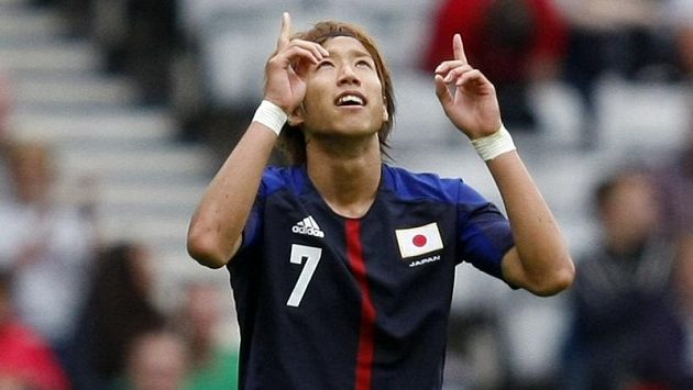 Japonec Yuki Otsu slaví gól proti Španělsku na olympiádě v Londýně. Japonec Yuki Otsu slaví gól proti Španělsku na olympiádě v Londýně.