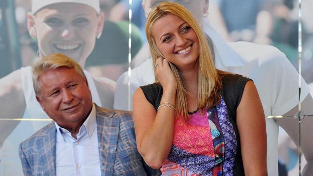 Petra Kvitová na snímku se svým manažerem Miroslavem Černoškem. Petra Kvitová na snímku se svým manažerem Miroslavem Černoškem.