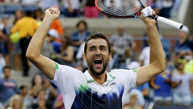 Chorvat Marin Čilič oslavuje postup do finále US Open. Chorvat Marin Čilič oslavuje postup do finále US Open.