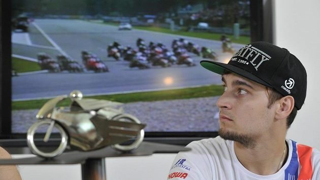 Silniční motocyklista Karel Abraham před Velkou cenou České republiky v Brně. Silniční motocyklista Karel Abraham před Velkou cenou České republiky v Brně.