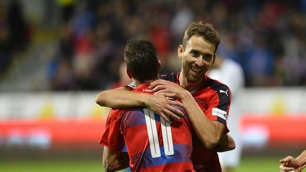 Plzeňský Tomáš Hořava se raduje z druhé trefy proti karviné. Plzeňský Tomáš Hořava se raduje z druhé trefy proti karviné.