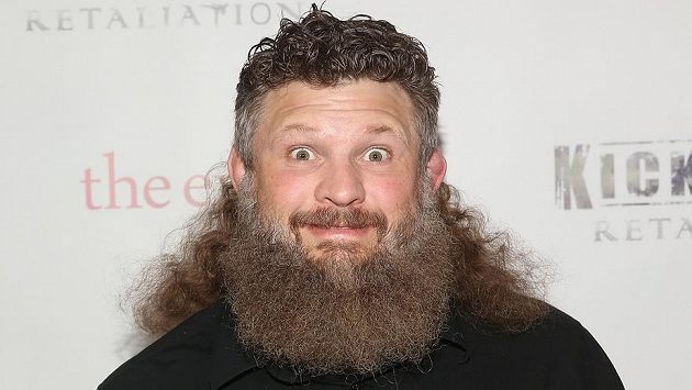 Roy Nelson to v kleci přehnal a přišel trest. Stop na devět měsíců a pokuta přes 23 tisíc dolarů. Roy Nelson to v kleci přehnal a přišel trest. Stop na devět měsíců a pokuta přes 23 tisíc dolarů.