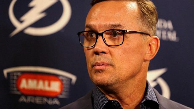 Steve Yzerman se v NHL vrací do Detroitu Steve Yzerman se v NHL vrací do Detroitu