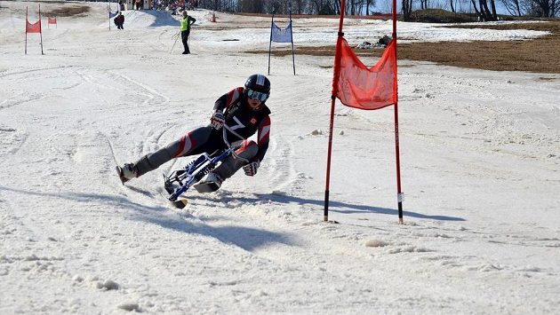 Alena Housová, vítězka obřího slalomu v Jablonci nad Jizerou i celého Světového poháru, zažila na trati těžké podmínky. Alena Housová, vítězka obřího slalomu v Jablonci nad Jizerou i celého Světového poháru, zažila na trati těžké podmínky.