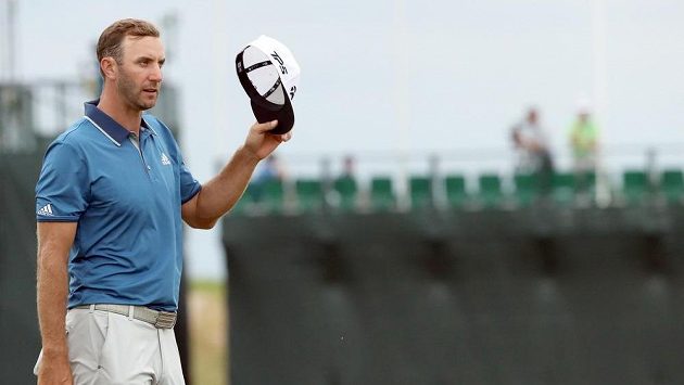 Zklamaný Dustin Johnson na US Open. Zklamaný Dustin Johnson na US Open.