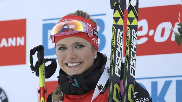 Česká biatlonistka Gabriela Soukalova se raduje z vítězství v Pokljuce. Česká biatlonistka Gabriela Soukalova se raduje z vítězství v Pokljuce.