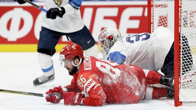 Nikita Kučerov v ruském dresu na MS, kde se představil poté, co Tampa vyhořela v play off NHL. Nikita Kučerov v ruském dresu na MS, kde se představil poté, co Tampa vyhořela v play off NHL.