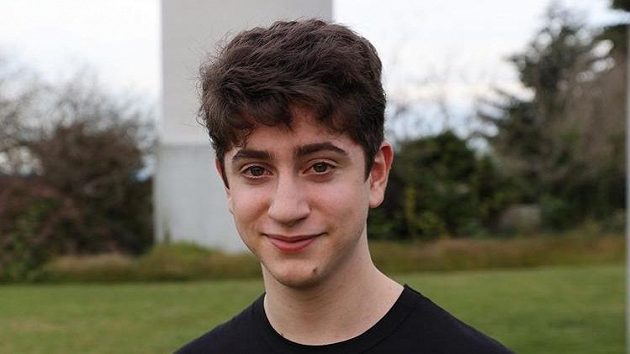Americký hráč CS:GO Avi Schiffmann. Zdroj: Instagram @avischiffmann Americký hráč CS:GO Avi Schiffmann. Zdroj: Instagram @avischiffmann