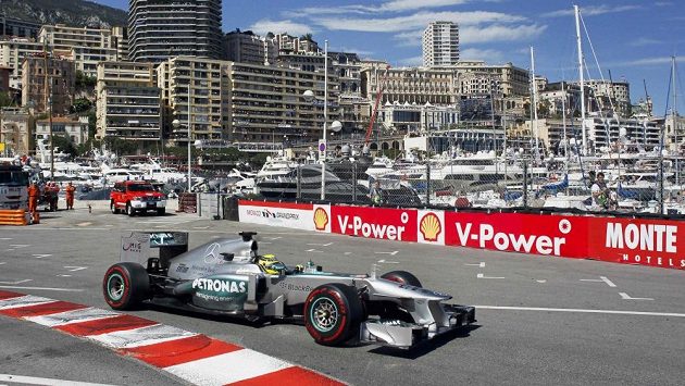 Velkou cenu Monaka vyhrál Němec Nico Rosberga právě s mercedesem. Velkou cenu Monaka vyhrál Němec Nico Rosberga právě s mercedesem.